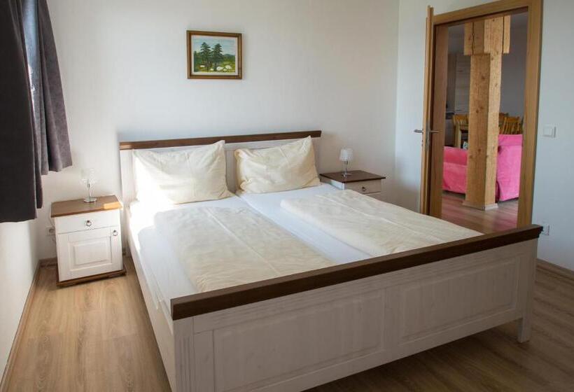 2 Bedrooms Apartment Lake View, Familienferienhof Stabauer