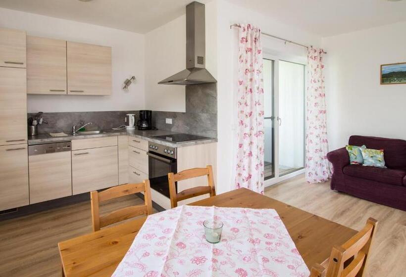 1 Bedroom Apartment Lake View, Familienferienhof Stabauer