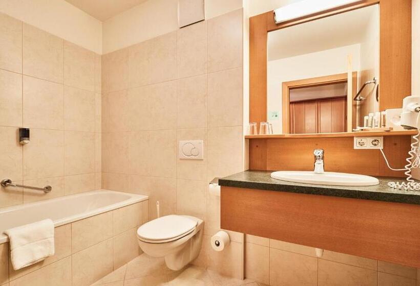 סוויטה, Ferienhotel Jörglerhof