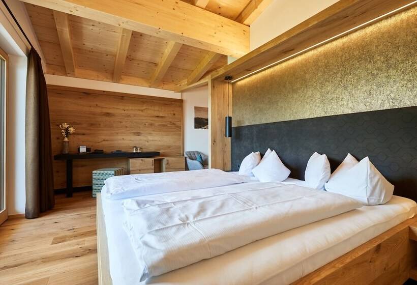 סוויטה עם נוף, Ferienhotel Jörglerhof