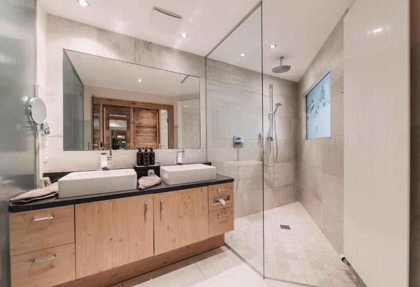 سوییت خانوادگی, Alpine Resort Sportalm