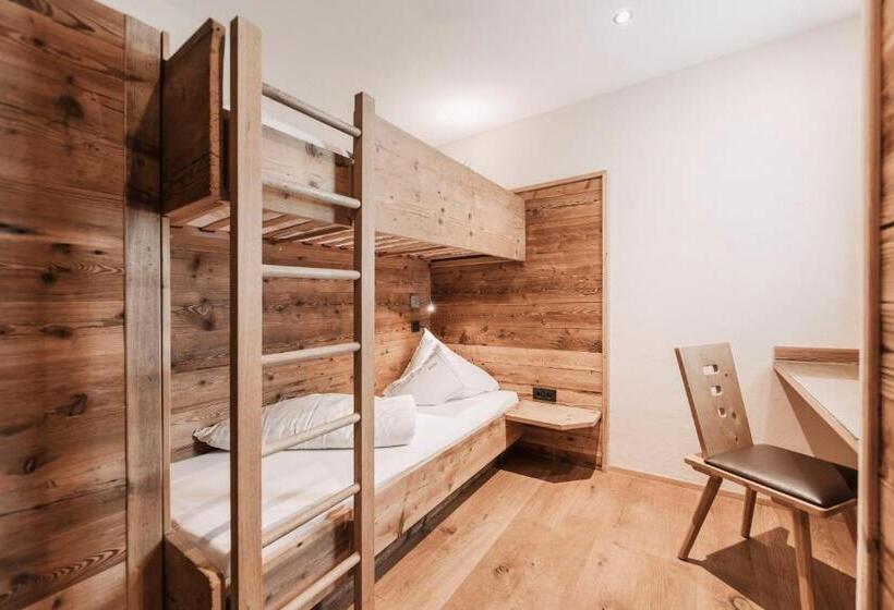 سوییت خانوادگی, Alpine Resort Sportalm