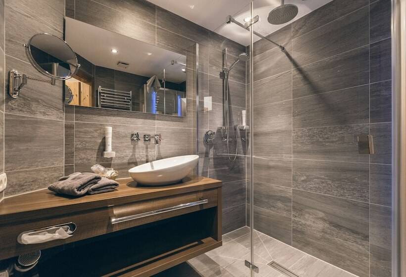 اتاق سوپریور, Alpine Resort Sportalm