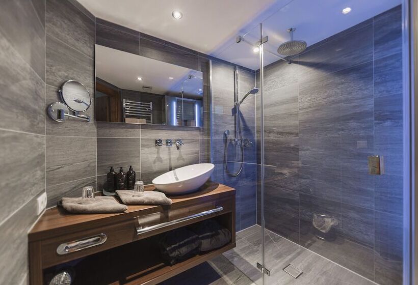 اتاق سوپریور, Alpine Resort Sportalm