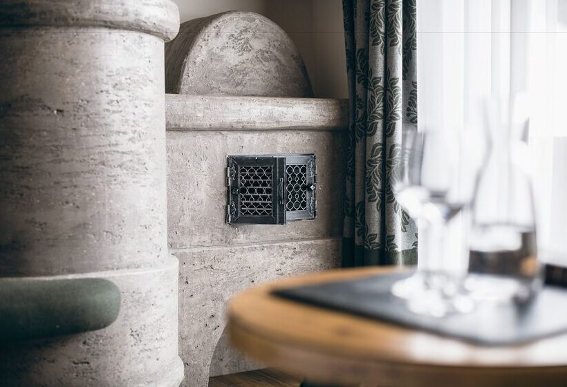 اتاق سوپریور, Alpine Resort Sportalm