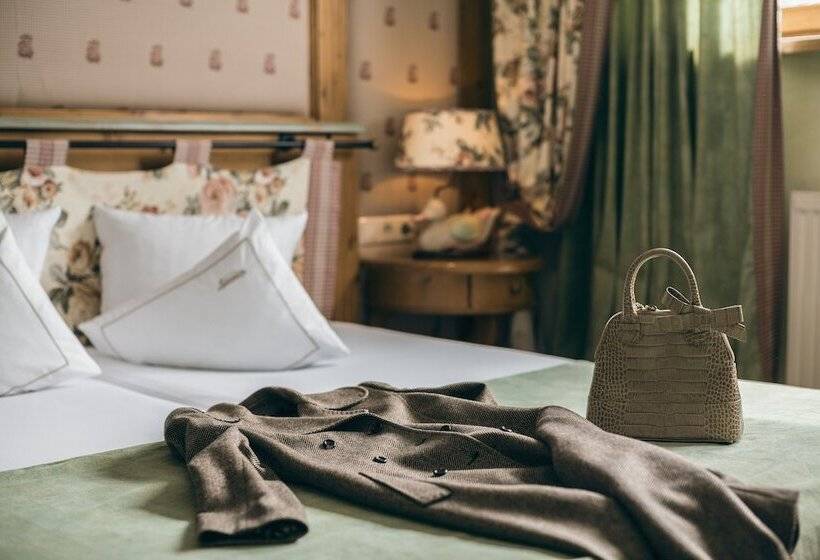 اتاق استاندارد یک نفره, Alpine Resort Sportalm