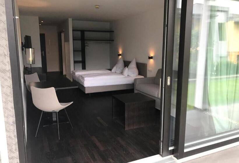 Студио Стандарт с Балконом, & Appartements Oberhofer