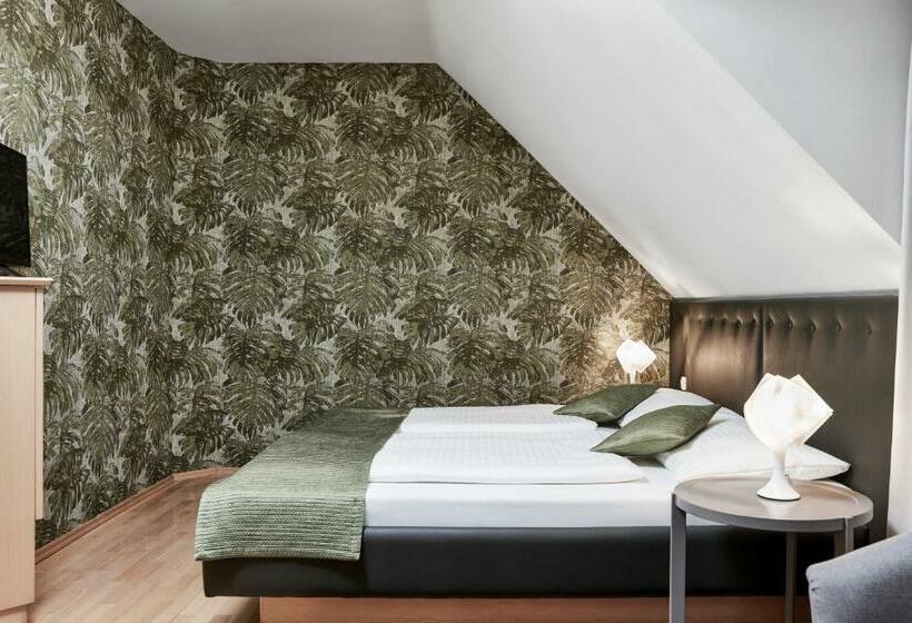 غرفة كومفورت, Birkenhof