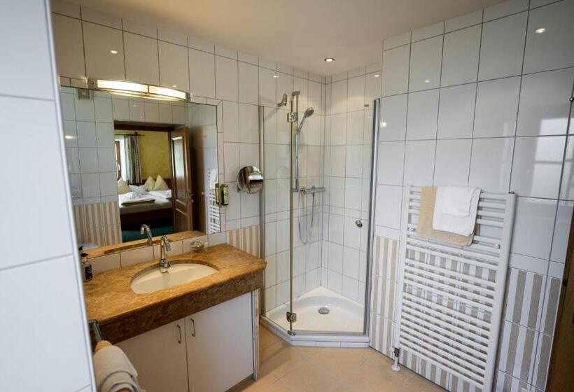 Номер Стандарт, Das Hintersee