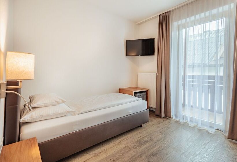 스탠다드 싱글 룸, Gesser