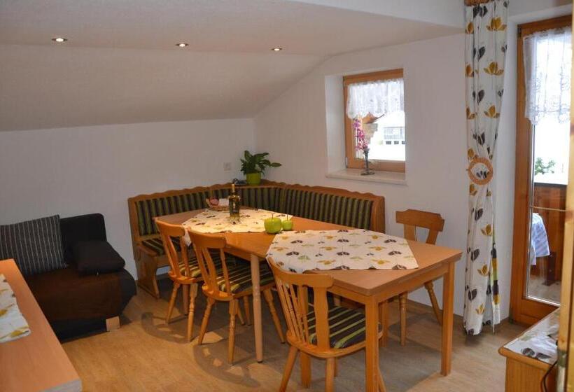 발코니가 있는 2 베드룸 아파트, Haus Alpenruh