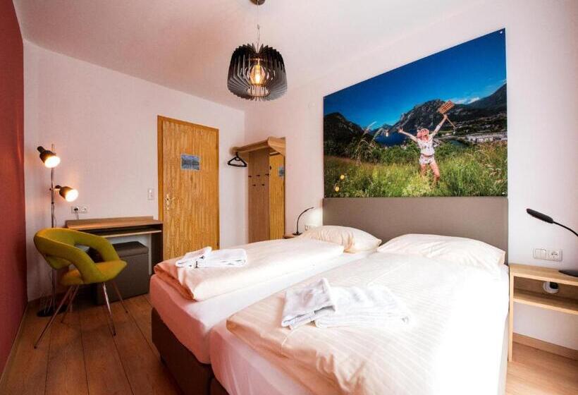 غرفة قياسية مزوَّدة بشُرفة, Schlafmeile Traunsee