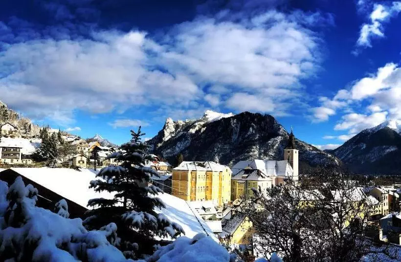 Perhehuone, Schlafmeile Traunsee