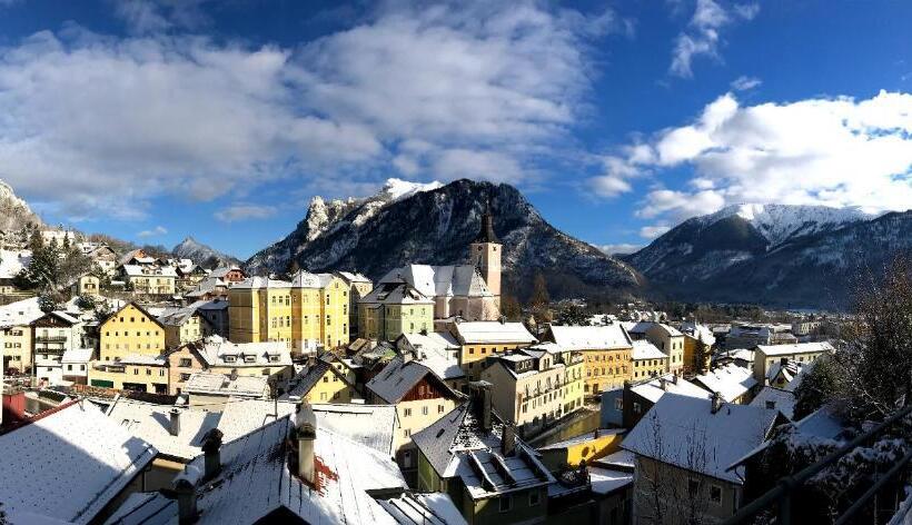 استوديو عائلي مع بلكونة, Schlafmeile Traunsee