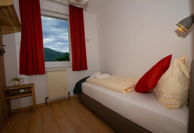 استوديو عائلي مع بلكونة, Schlafmeile Traunsee