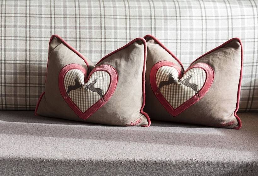 سوییت با چشم‌انداز کوه, Sonnblick