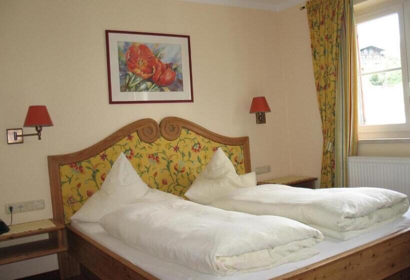 Номер Стандарт, Am Triendlhof