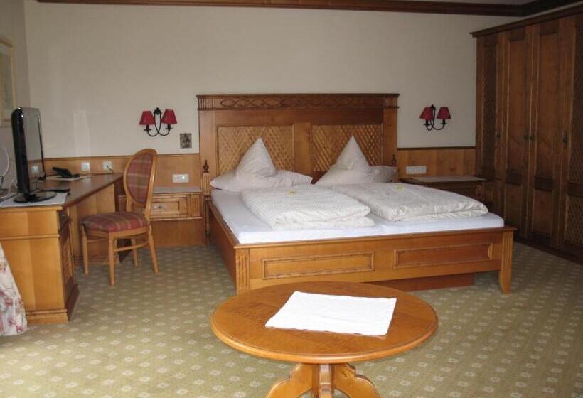 Номер Стандарт, Am Triendlhof