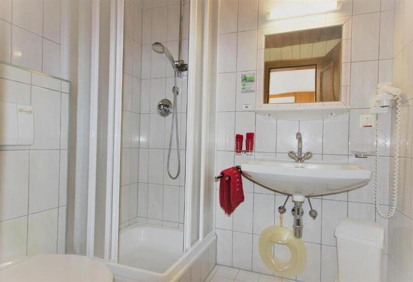 חדר קלאסי לשלושה, Kinderhotel Sailer