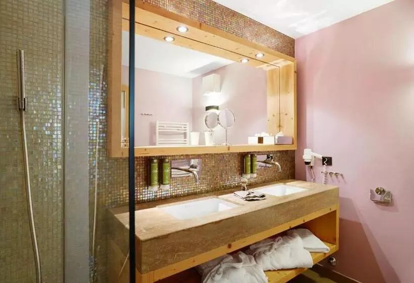 デラックススイート２ベッドルーム, Small Luxury Hotel Of The World   Daspost