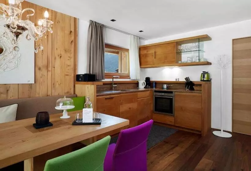 デラックススイート２ベッドルーム, Small Luxury Hotel Of The World   Daspost