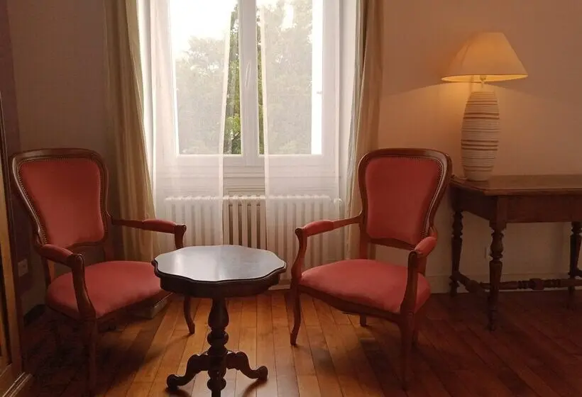 コンフォートルーム, Château Du Breuil