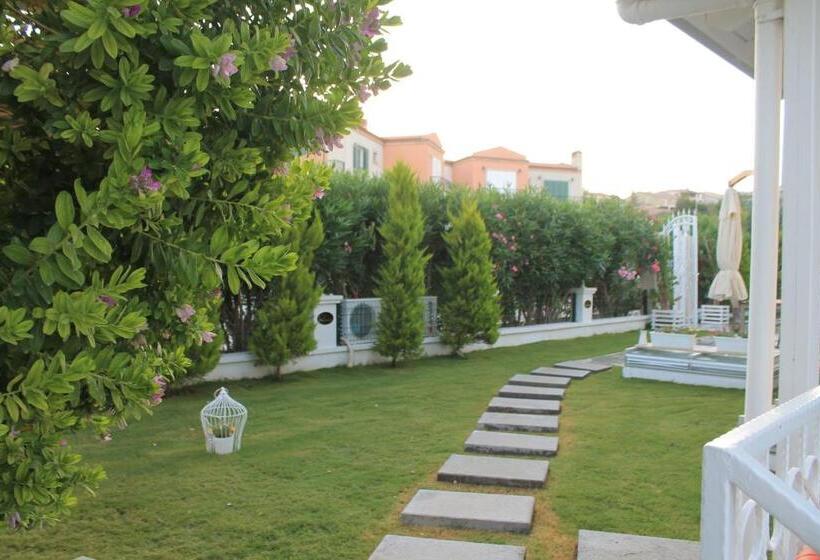 غرفة قياسية مطلّة علي الحديقة, Venezia Alacati By Nobela