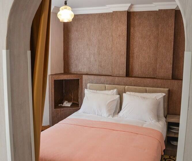Family Suite, Alex Village Life