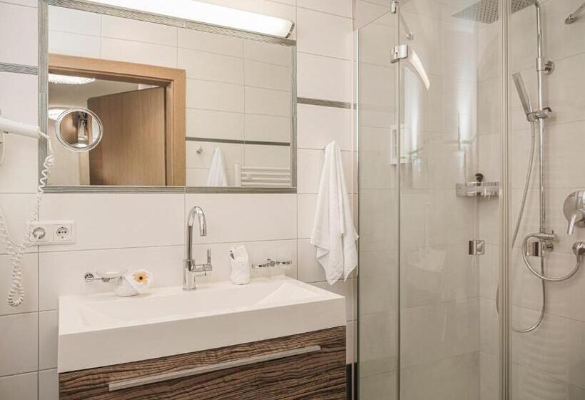 3 Bedroom Comfort Apartment, Apart Central – Premium Mountain&garden