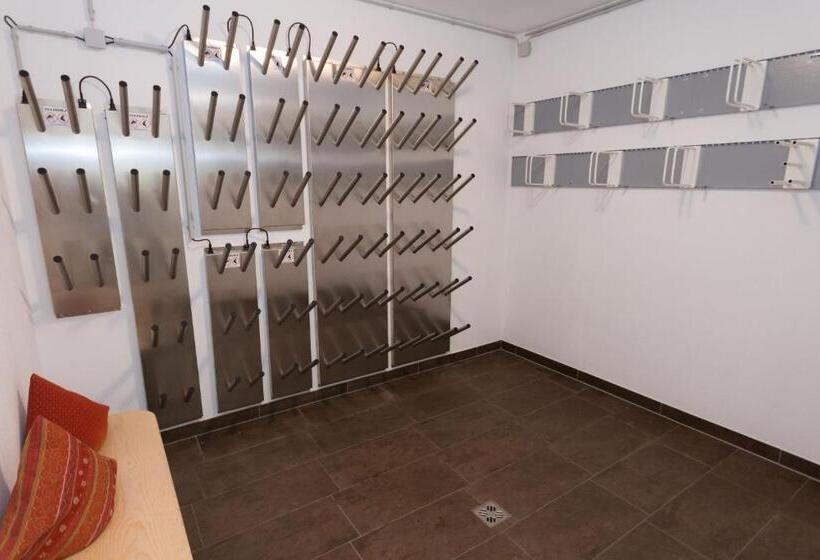 1 Bedroom Penthouse Apartment, Apart Central – Premium Mountain&garden