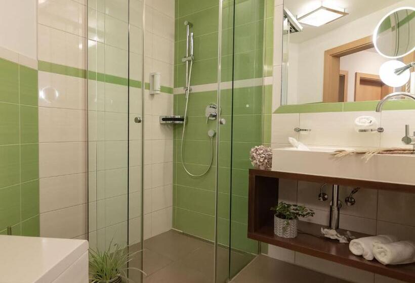 3 Sovrums Lägenhet, Apart Central – Premium Mountain&garden