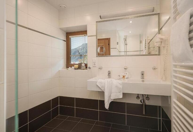 1 Sovrums Stuga, Apart Central – Premium Mountain&garden