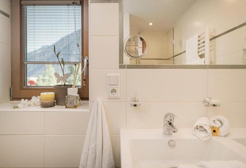 Chalet 1 Soveværelse, Apart Central – Premium Mountain&garden