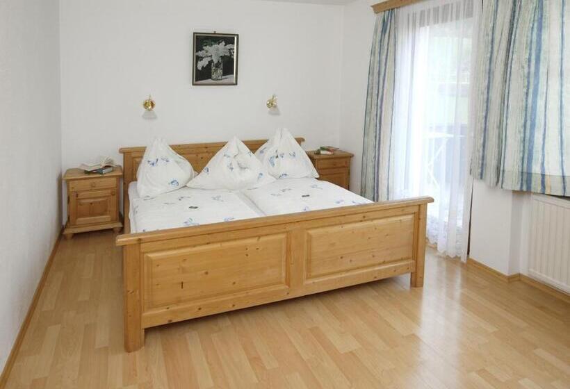 شقة غرفتين نوم مزودة بشُرفة, Bauernhof Serner