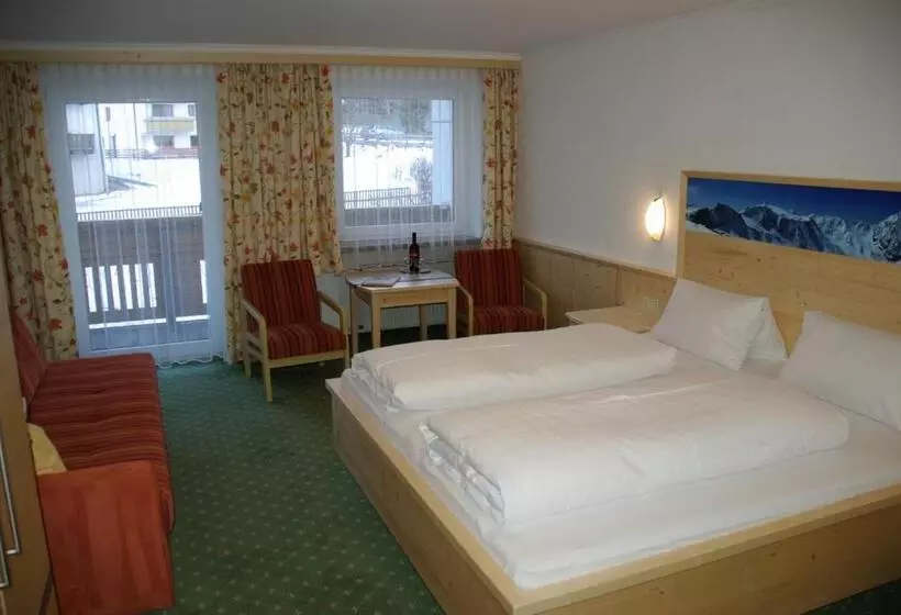 اتاق استاندارد سه نفره, Alpenhof Pension Garni