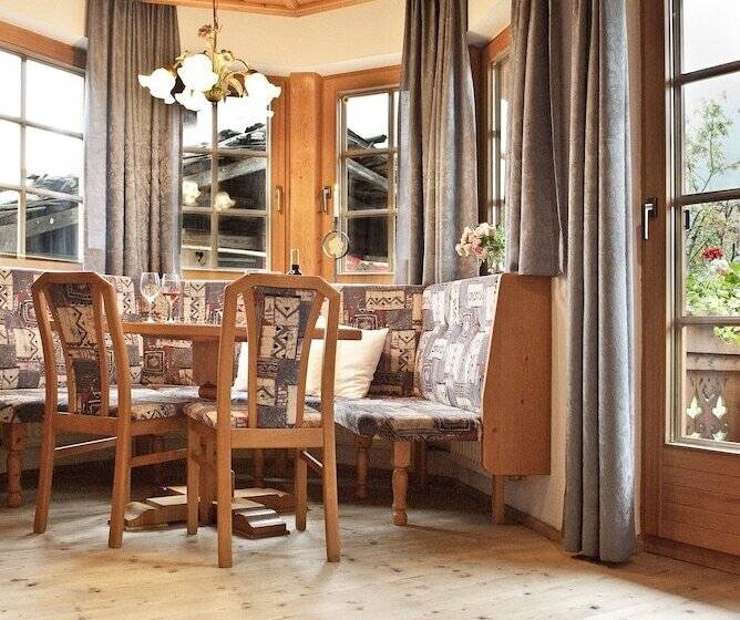 침실 1개 컴포트 아파트, Brugger Apart