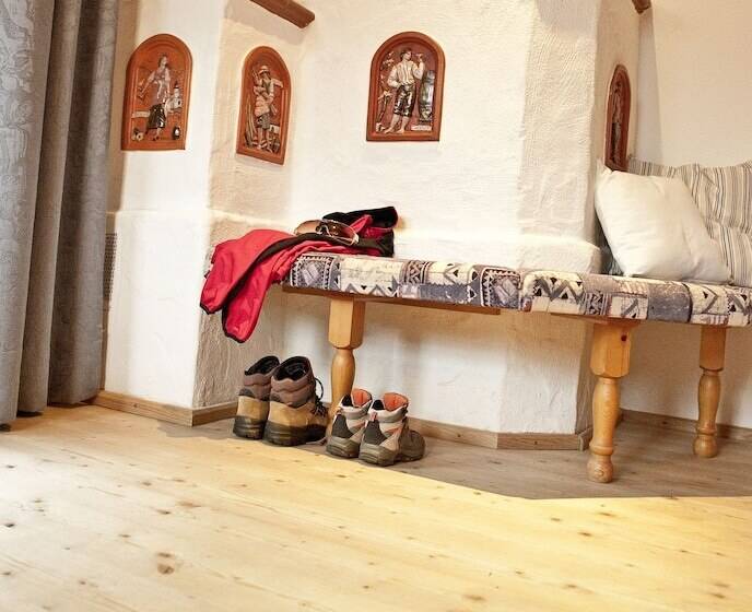 침실 1개 컴포트 아파트, Brugger Apart