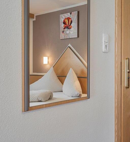 スタンダードトリプルルーム, Garni Vierjahreszeiten