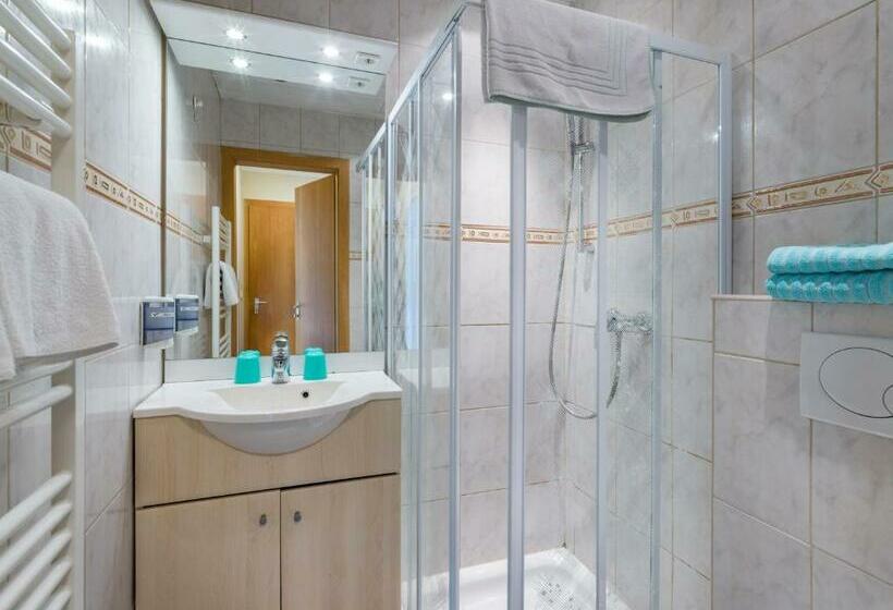 Номер Стандарт, Pension Englhof