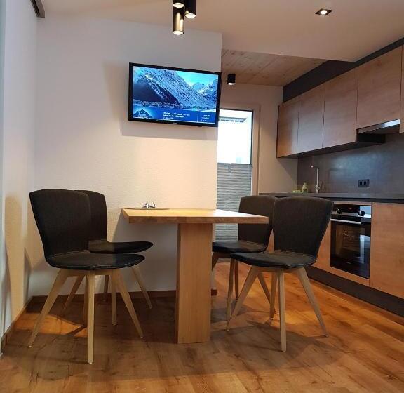 Апартаменты 1 Спальня с Видом, Apart Garni St Martin