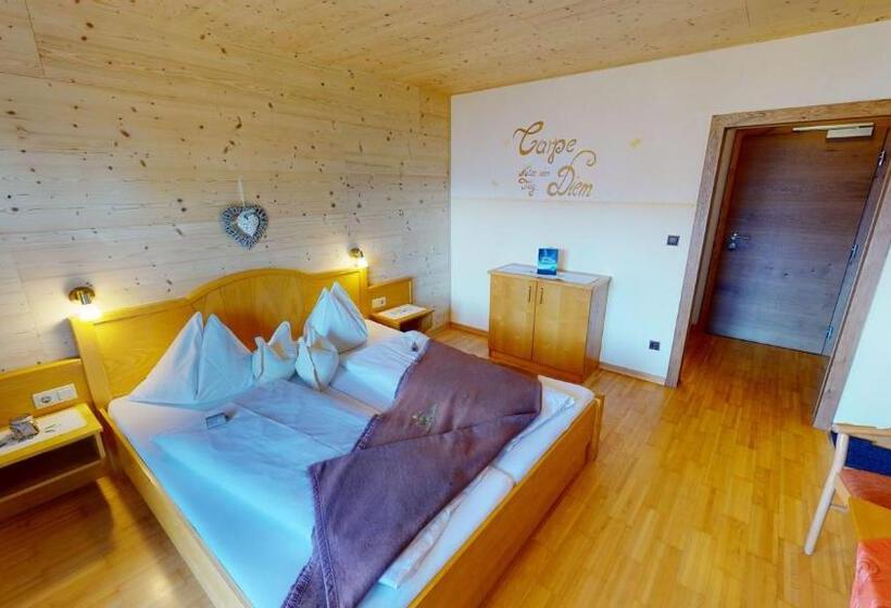 Номер Стандарт с Балконом, Berghotel Presslauer