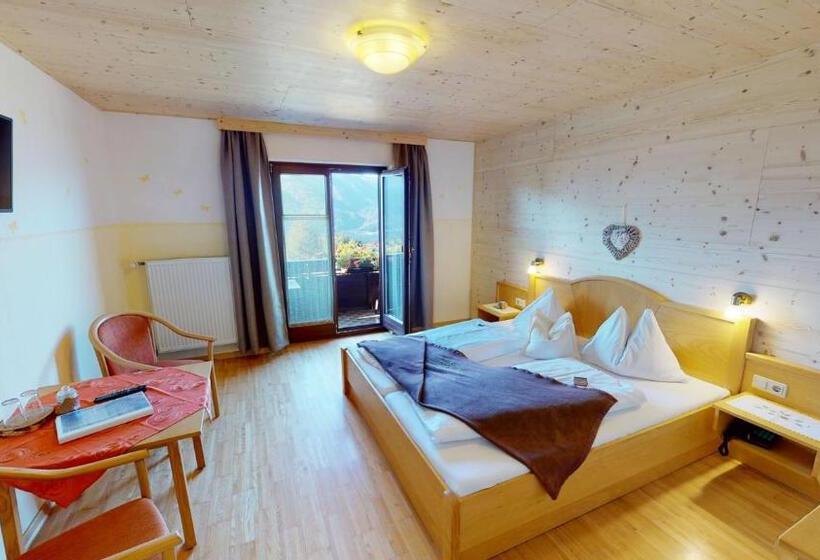 غرفة قياسية مزوَّدة بشُرفة, Berghotel Presslauer