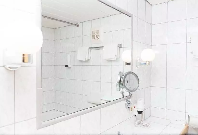 Standard Yhden Hengen Huone Parveke, Bergidyll & Hotel Trofana