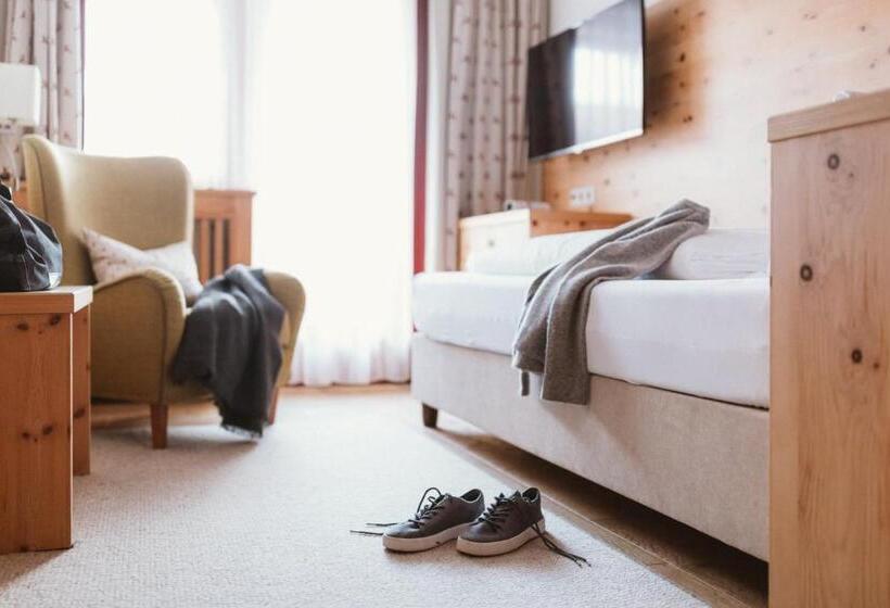 חדר סטנדרט יחיד, Gartenhotel Linde 4 Sterne Superior