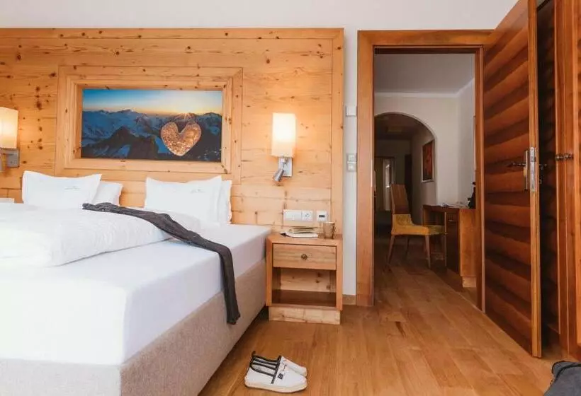 Sviitti Parveke, Gartenhotel Linde 4 Sterne Superior