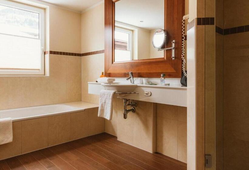 סוויטה עם מרפסת, Gartenhotel Linde 4 Sterne Superior