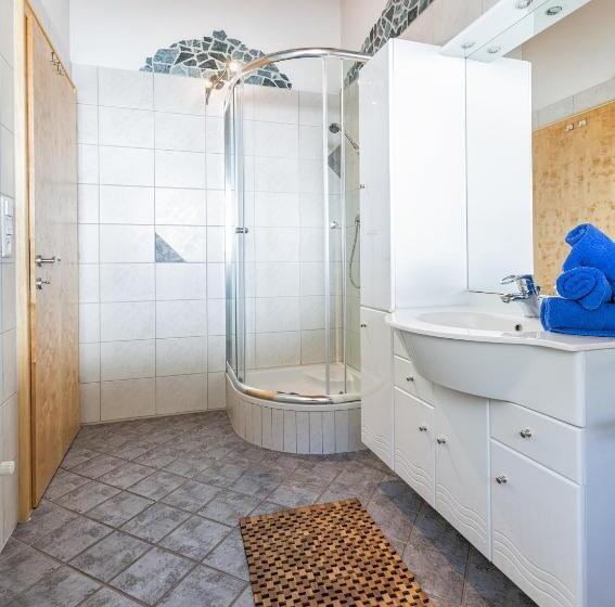 Apartament 2 Dormitoare, Bergsonnhof