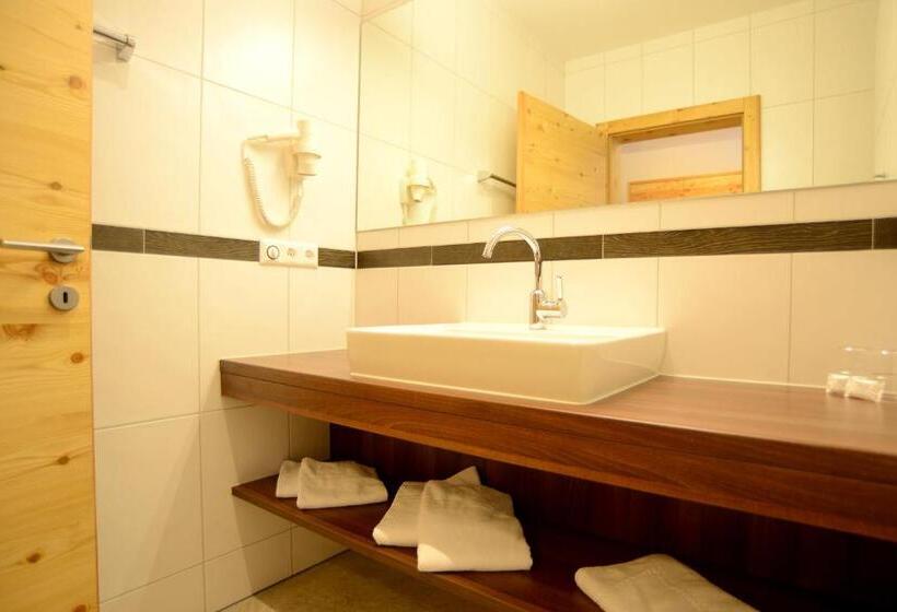 스탠다드 발코니 룸, Brunnwirt