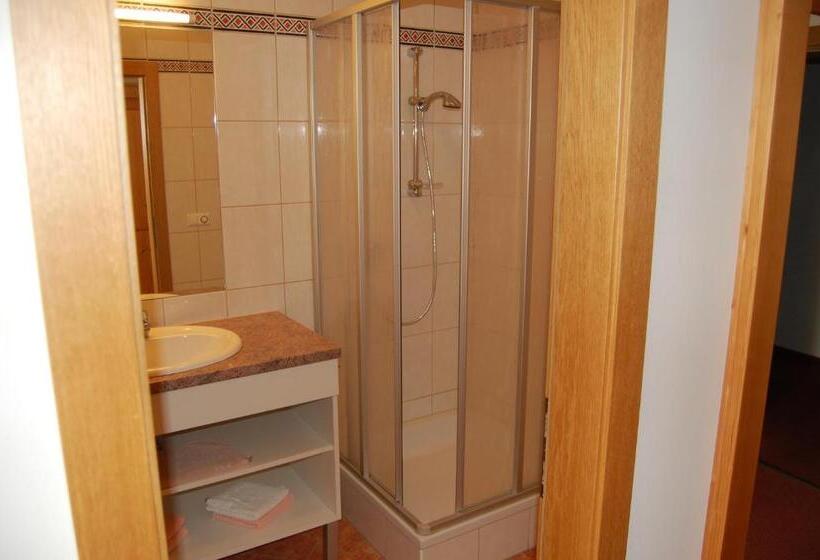 스탠다드 트리플 룸, Brunnwirt