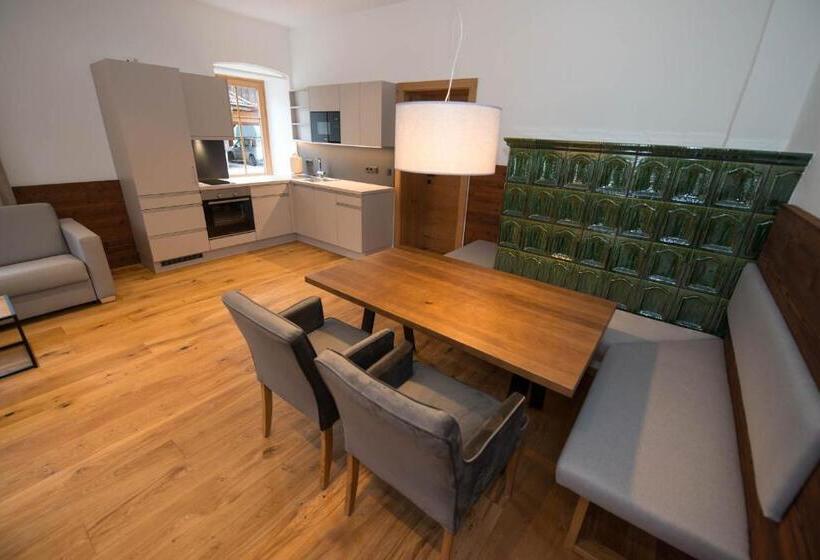 침실 1개 테라스 아파트, Brunnwirt